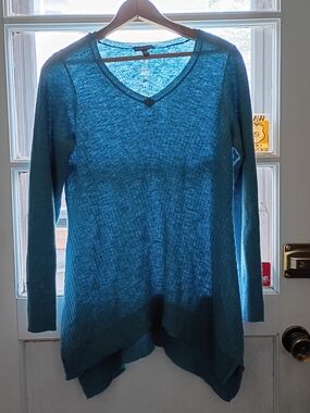 Eileen Fisher Sweater Pullover Women's Med Light Blue Long Sleeve Wool Shark Hem